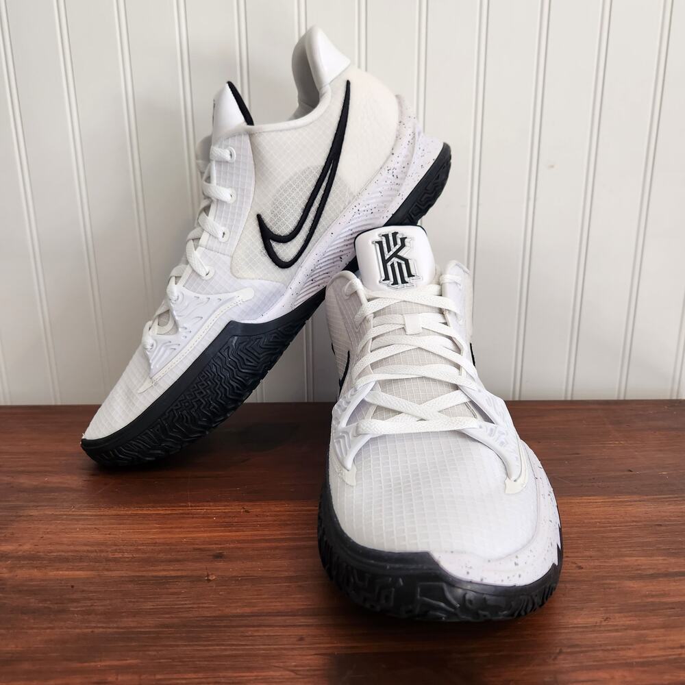 Nike Size 16M/17.5W‎ Kyrie 4 TB Low White New